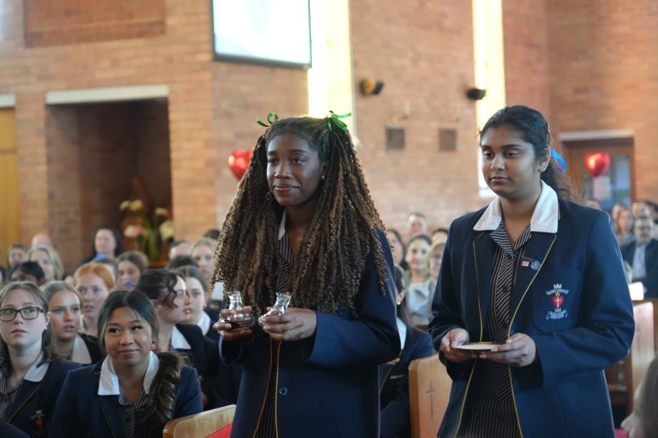 Vol. 54 No. 10 - Faith and Mission News